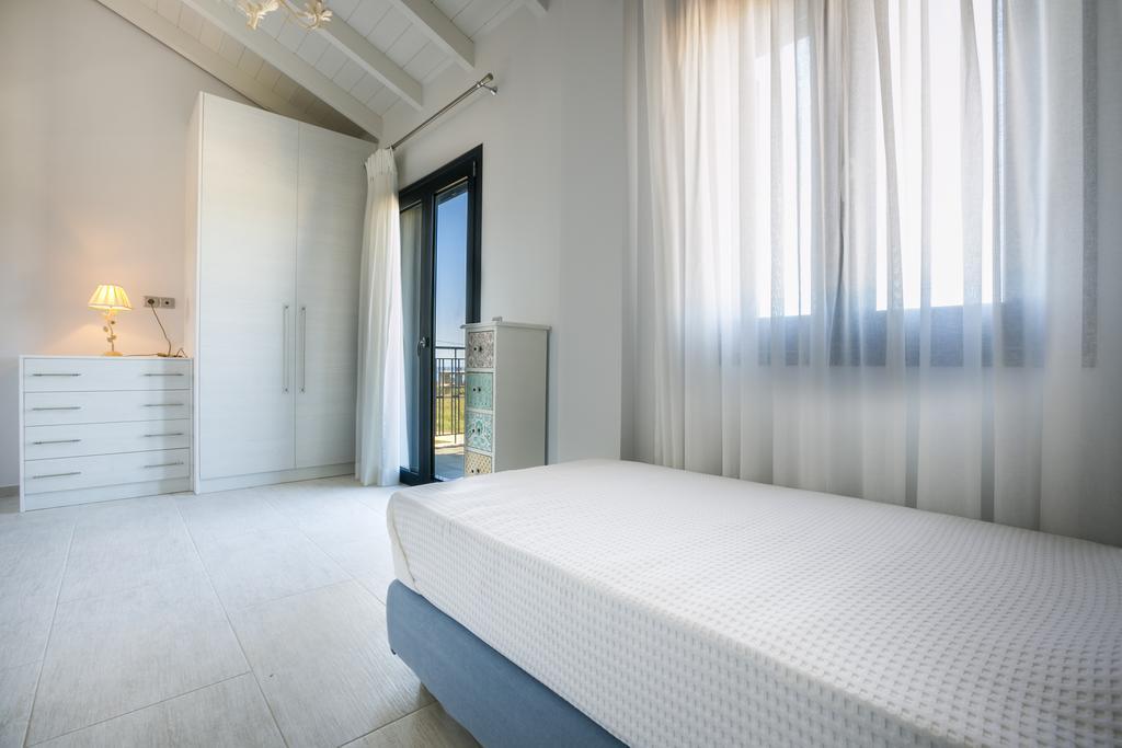 Seirios Luxury Villa 스보로나타 외부 사진